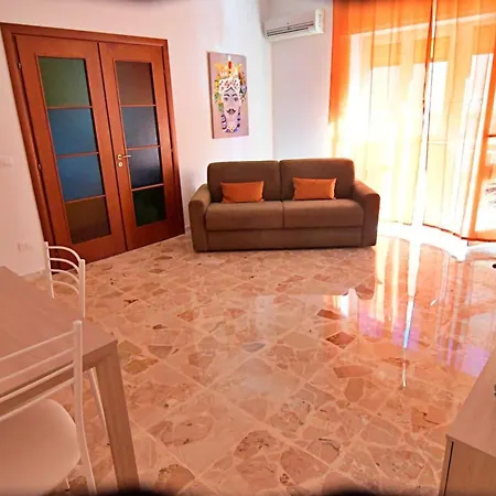 Luminosa Casa Punti Cardinali Apartment