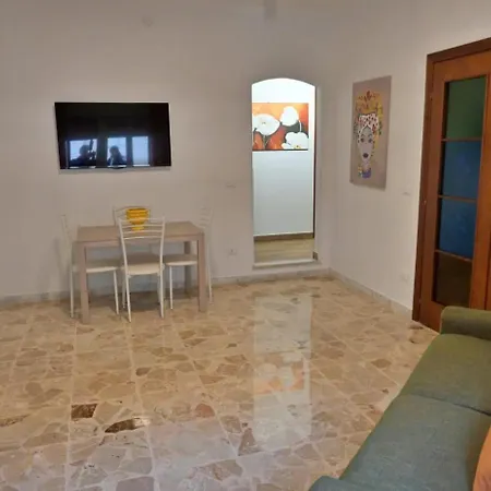Luminosa Casa Punti Cardinali Apartment