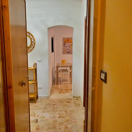 Luminosa Casa Punti Cardinali アパート *