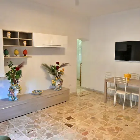 Luminosa Casa Punti Cardinali Apartament Syrakuzy